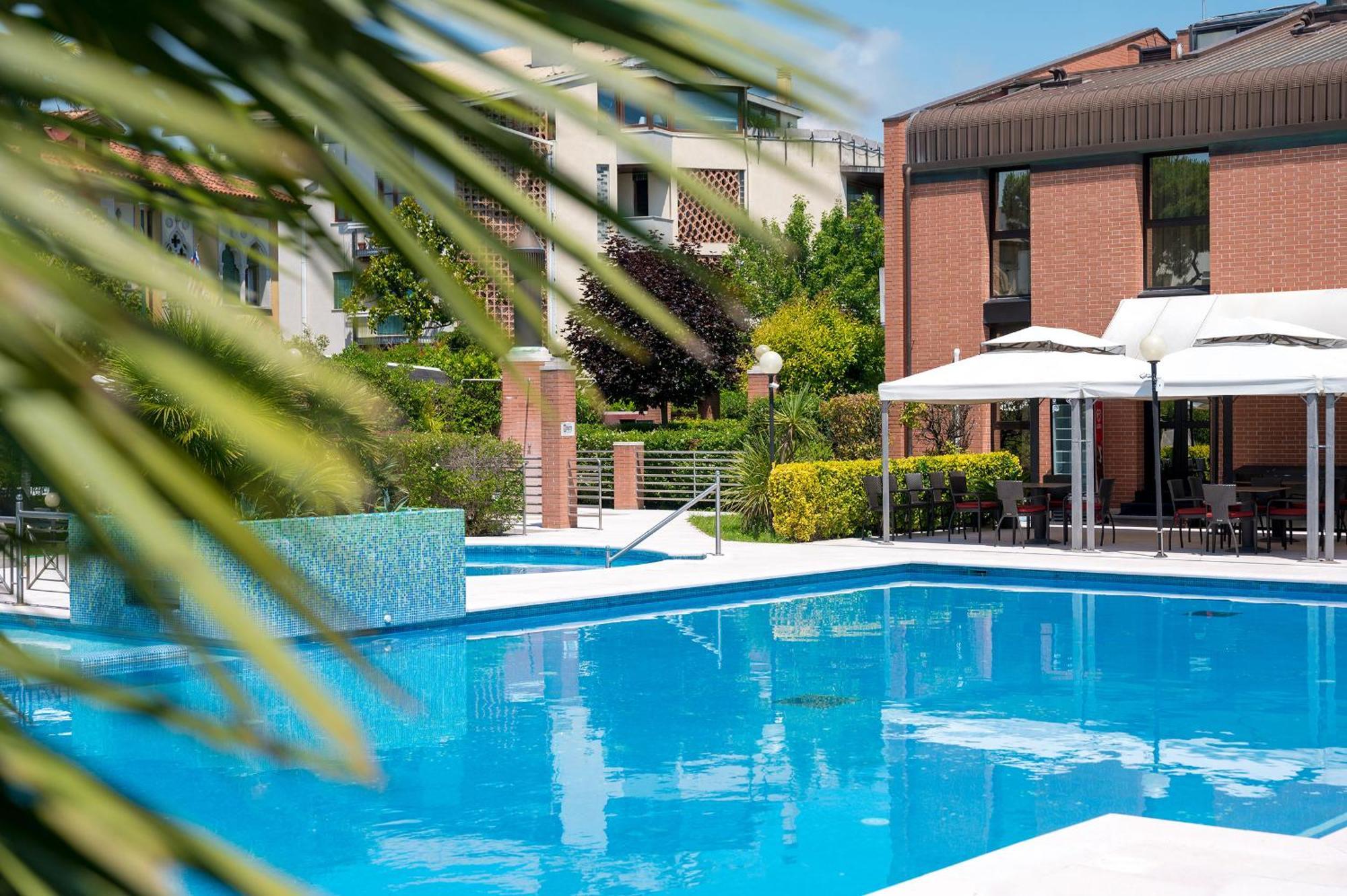 Db Villas Le Ville Del Lido Resort Lido di Venezia Exterior foto