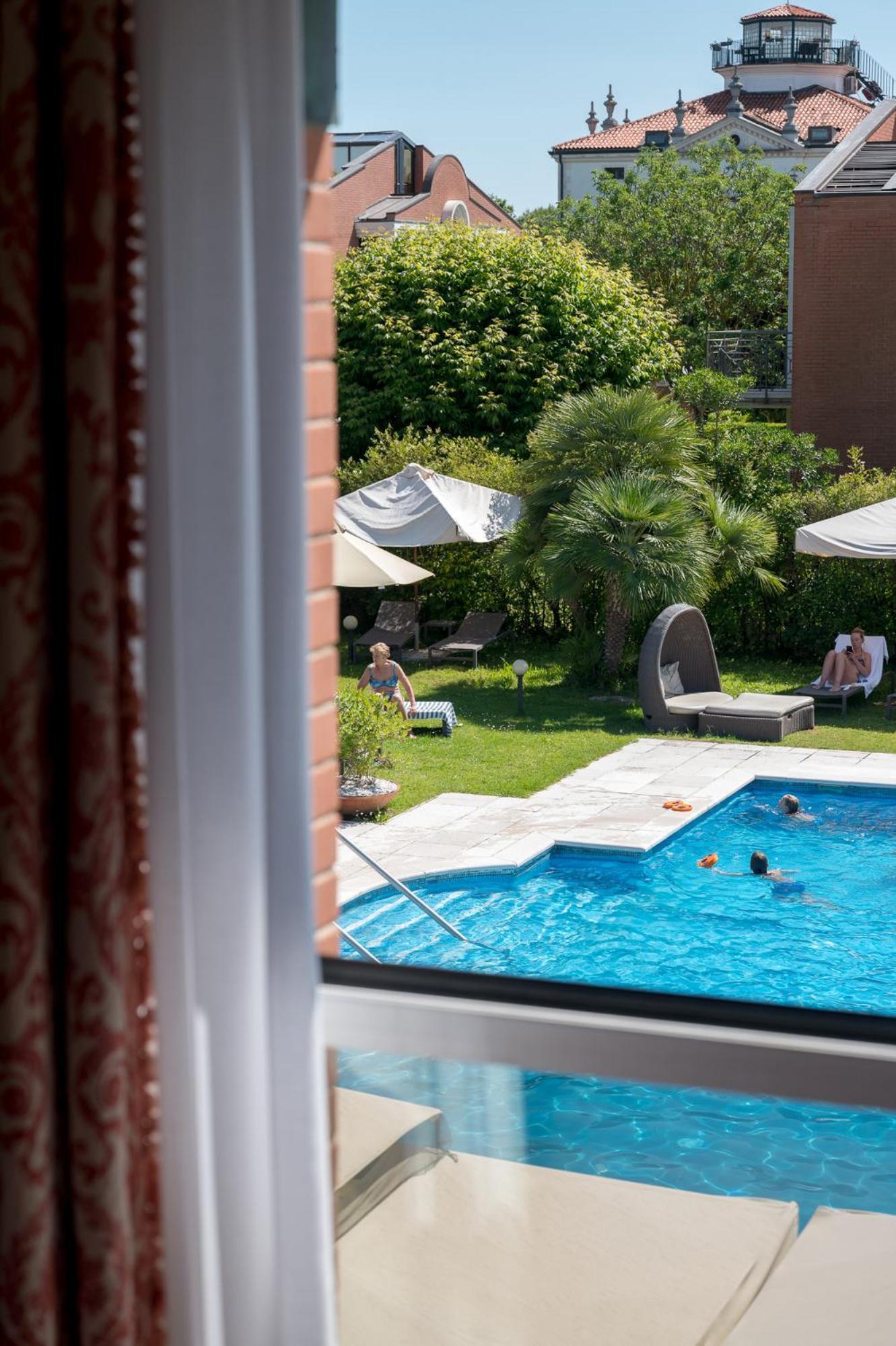 Db Villas Le Ville Del Lido Resort Lido di Venezia Exterior foto