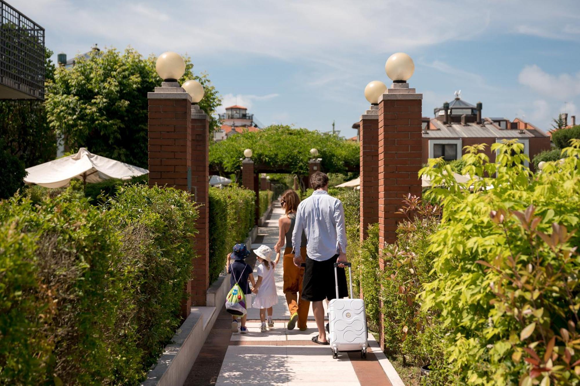 Db Villas Le Ville Del Lido Resort Lido di Venezia Exterior foto