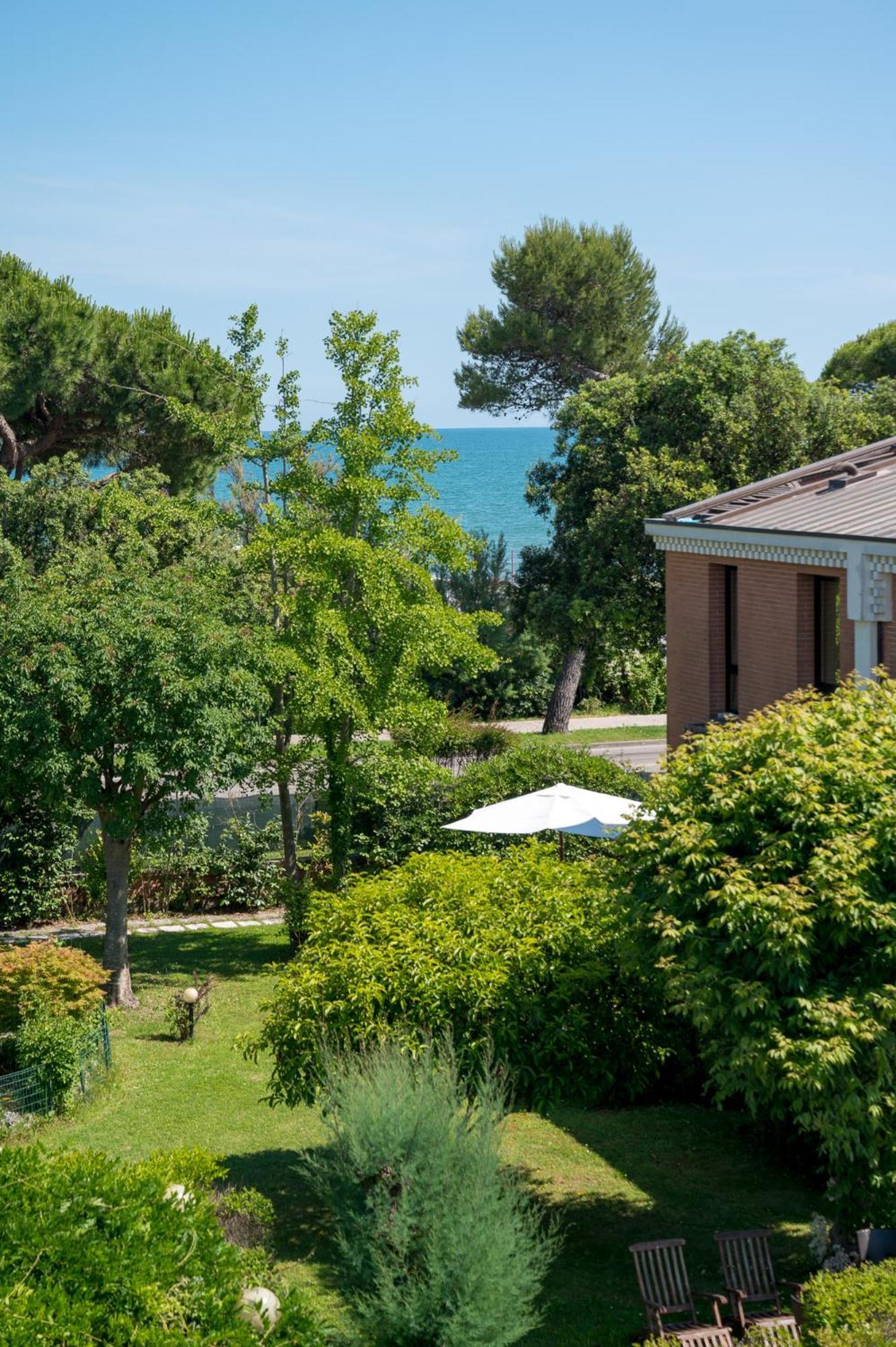 Db Villas Le Ville Del Lido Resort Lido di Venezia Exterior foto